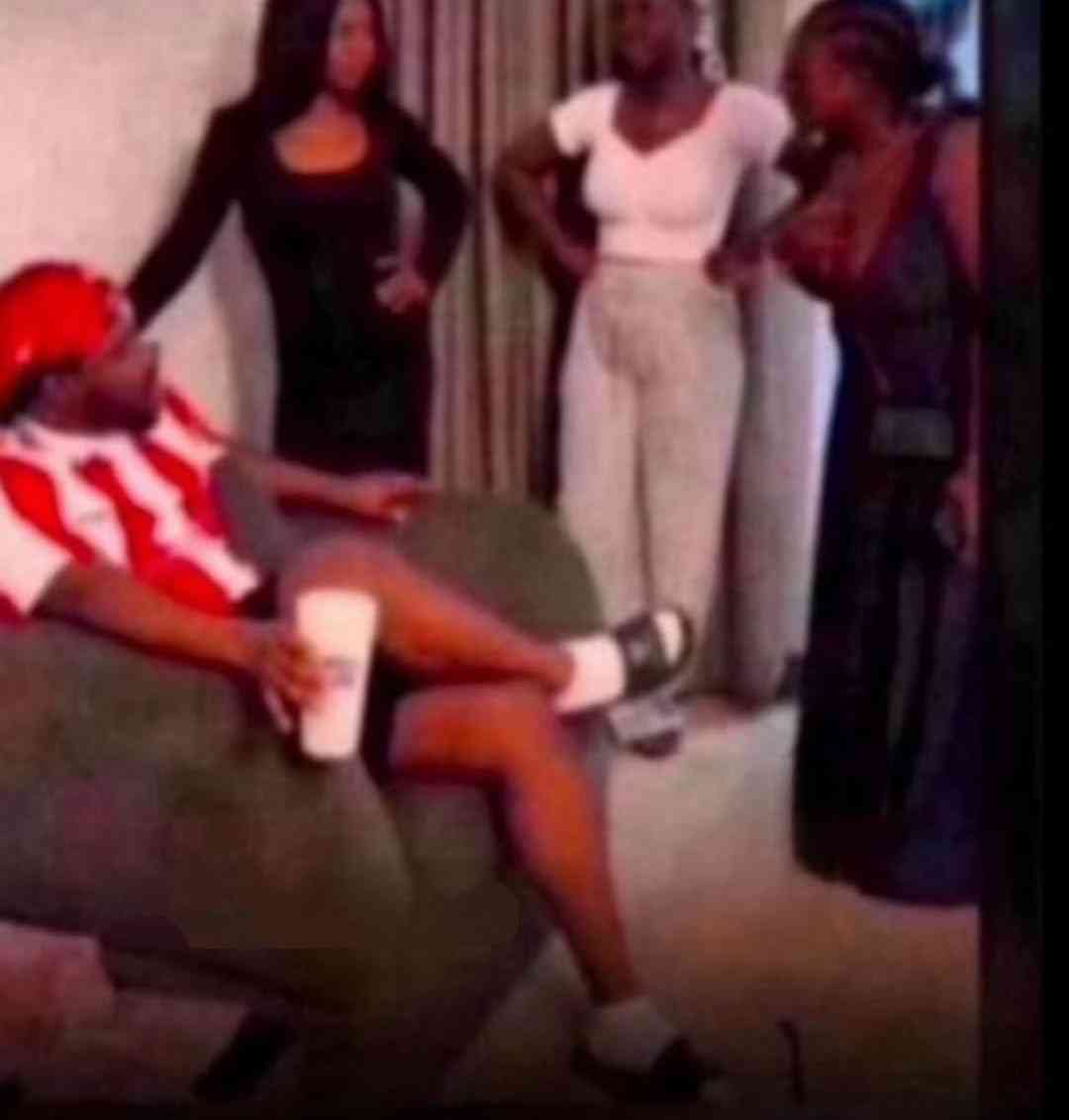 Come, which one of you dey cheat on me? 😒 | MirrorLog